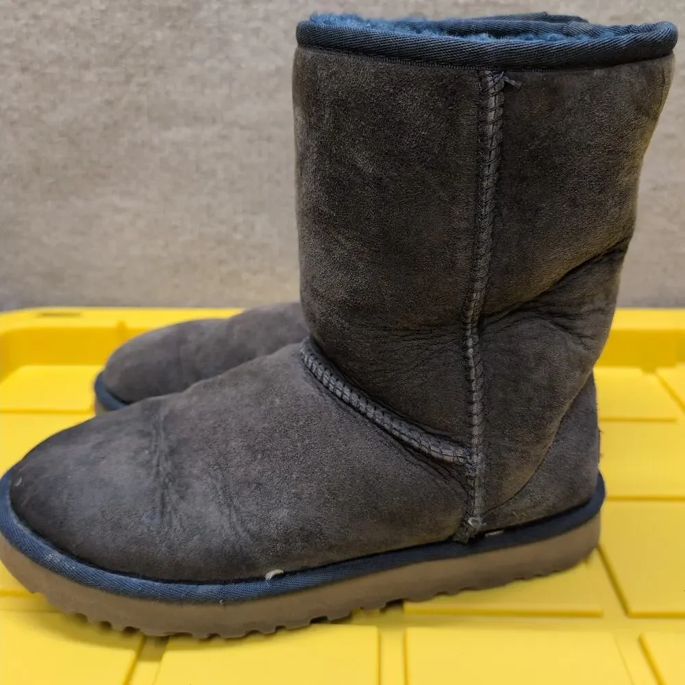 UGG classic short
